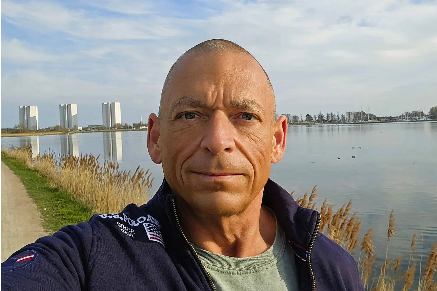 Steffen Albert am Wasser in Ostholstein